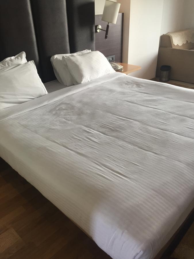 Sea Queen Hotel Кожикоде Экстерьер фото